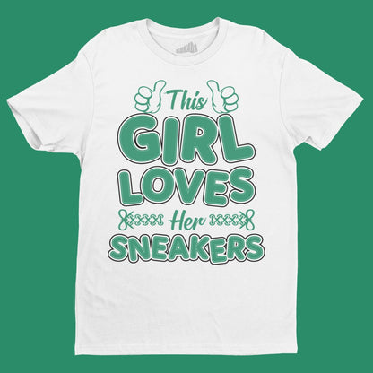 T-Shirt/This Girl Loves Sneakers